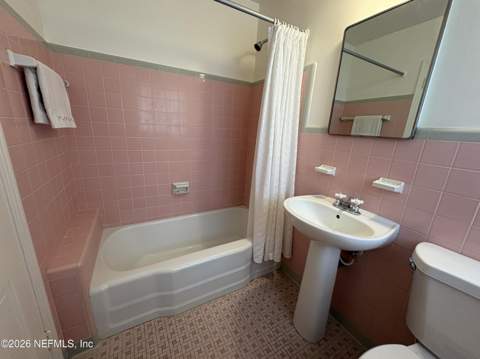 4716 Avon Lane, Jacksonville FL - photo 16 of 24