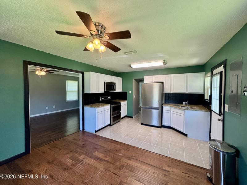 2 bedroom Single Family Residence at 4612 Fremont Street, Lakeshore, Jacksonville — photo 5