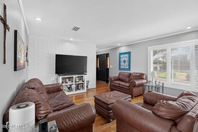5 bedroom Single Family Residence at 3909 San Bernado Drive, Beauclerc Manor, Jacksonville — photo 5