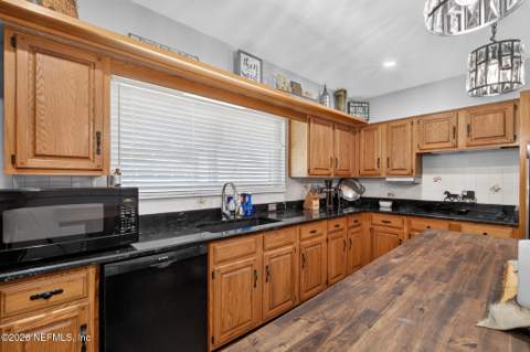 3909 San Bernado Drive, Jacksonville FL - photo 14 of 51