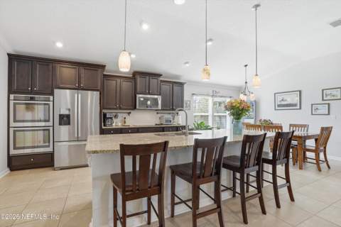 5175 Clapboard Creek Drive, Jacksonville FL - photo 13 of 47