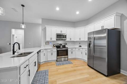 2695 Primrose Circle, Middleburg FL - photo 15 of 37