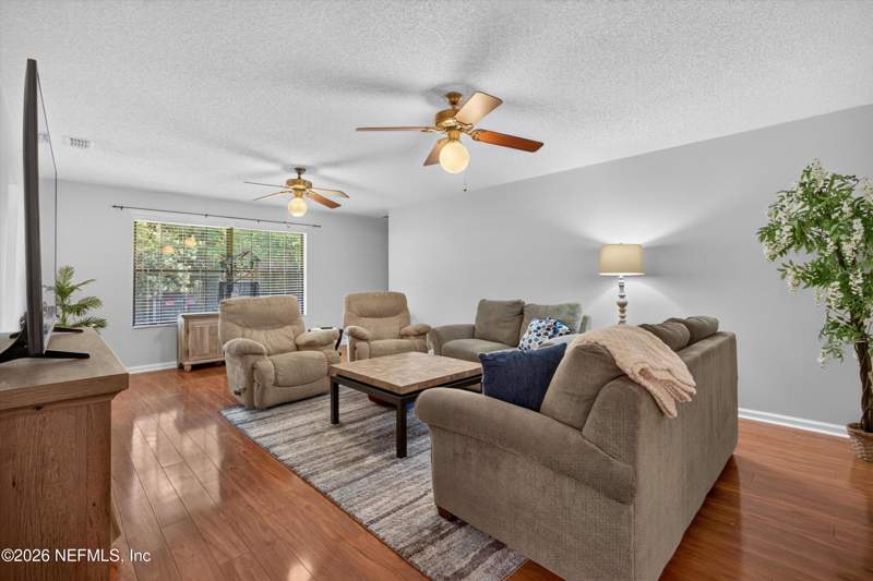 3 bedroom Single Family Residence at 2435 Range Line Road, Deer Park Estates, Middleburg — photo 4