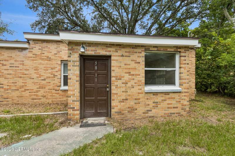 3 bedroom Single Family Residence at 5811 Hollyhock Road, Magnolia Gardens, Jacksonville — photo 3