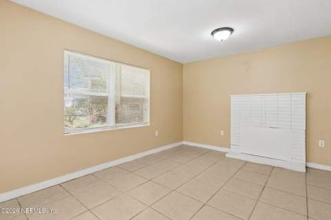 5811 Hollyhock Road, Jacksonville FL - photo 12 of 24