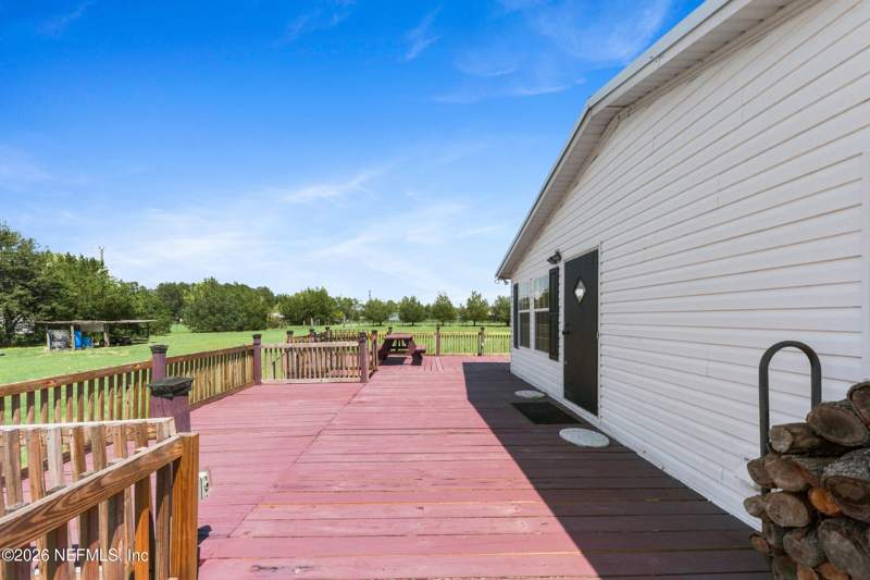 3 bedroom Mobile Home at 241826 County Road 121, Hilliard, Hilliard — photo 5
