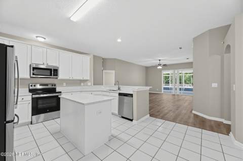 627 Hampton Downs Court, St. Johns FL - photo 17 of 36