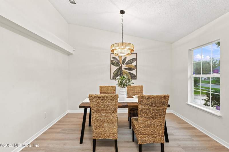 3 bedroom Single Family Residence at 8076 Cumberland Gap Trail, Pilgrims Trace, Jacksonville — photo 5