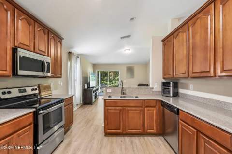 14030 Redrock Lake Drive, Jacksonville FL - photo 17 of 58