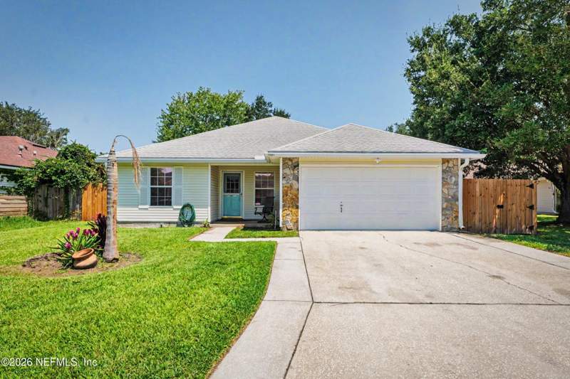 4 bedroom Single Family Residence at 11221 Stanley Steamer Lane, Sutton Lakes, Jacksonville — photo 2