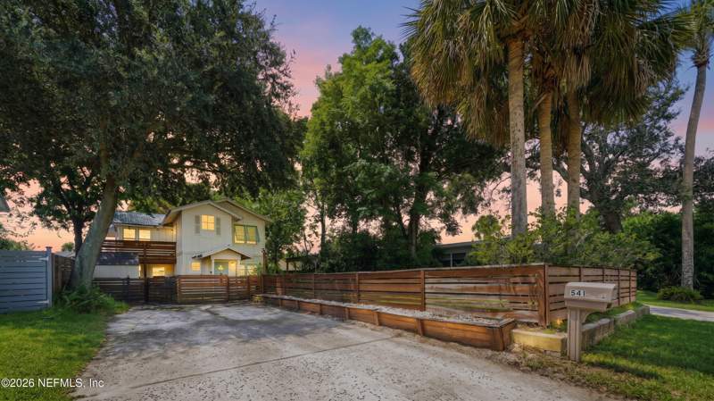 4 bedroom Single Family Residence at 541 Myra Street, Jacksonville Beach, Neptune Beach — photo 3