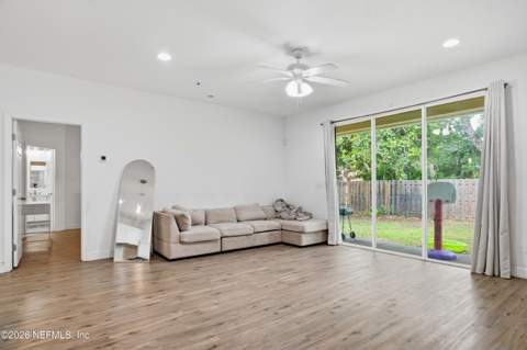 9520 Harriet Avenue, Jacksonville FL - photo 9 of 20