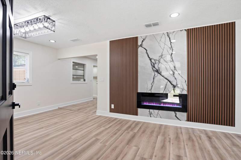 5 bedroom Single Family Residence at 2607 Davis Road, Dunns Creek Gardens, Jacksonville — photo 4