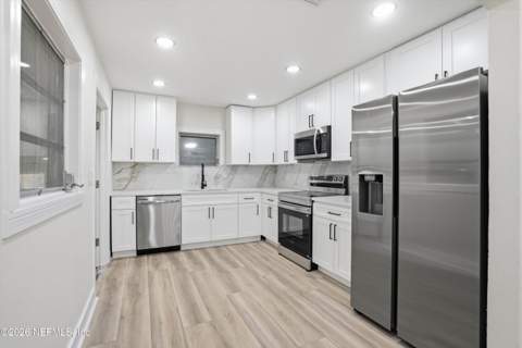 2607 Davis Road, Jacksonville FL - photo 7 of 29
