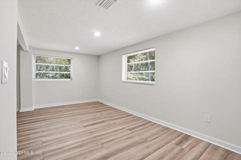 2607 Davis Road, Jacksonville FL - photo 20 of 29