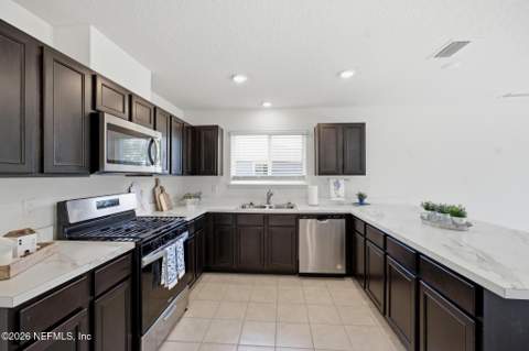 3062 Monroe Lakes Terrace, Green Cove Springs FL - photo 9 of 23