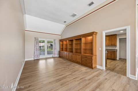 4528 Bay Harbour Drive, Jacksonville FL - photo 6 of 45