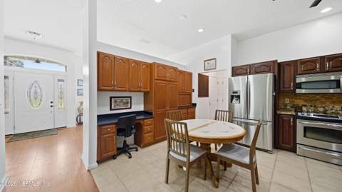 1230 Summit Oaks Drive, Jacksonville FL - photo 9 of 50