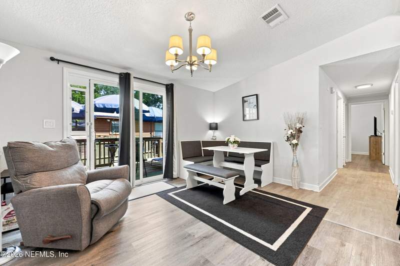 3 bedroom Single Family Residence at 905 St Johns Avenue, North Suburbs Green, Green Cove Springs — photo 4