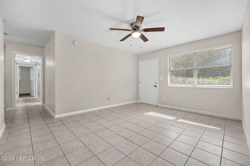 3 bedroom Single Family Residence at 4726 Lane Avenue, Cedar Hills, Jacksonville — photo 2
