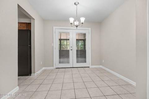 4726 Lane Avenue, Jacksonville FL - photo 6 of 21