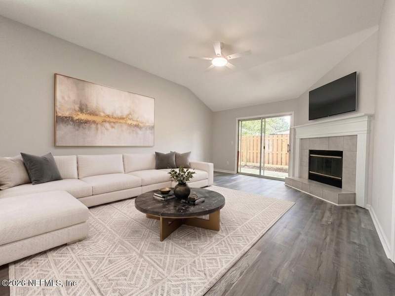 4 bedroom Single Family Residence at 3302 Guernsey Court, Sheffield Oaks, Jacksonville — photo 5