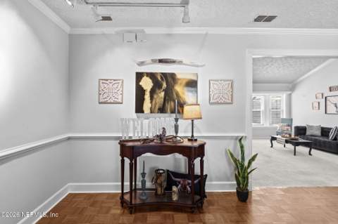5367 Secluded Oaks Lane, Jacksonville FL - photo 8 of 57