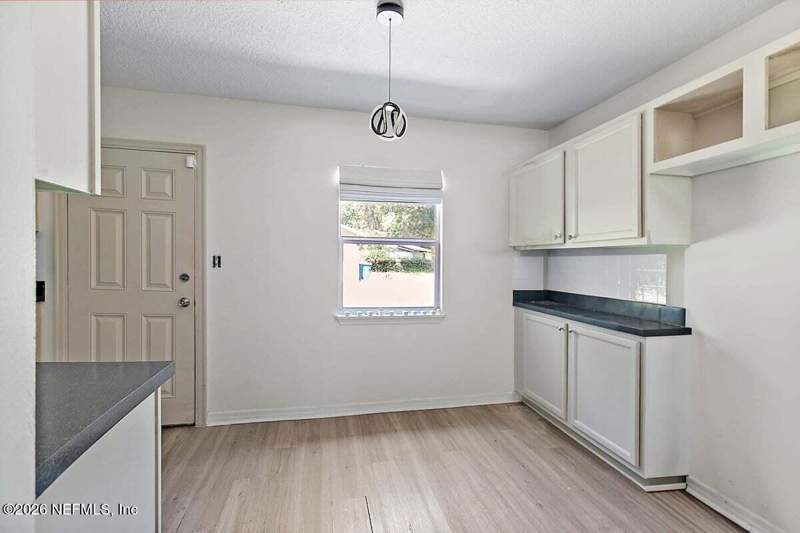 3 bedroom Single Family Residence at 1611 Howard Road, Howard Heights, Jacksonville — photo 4