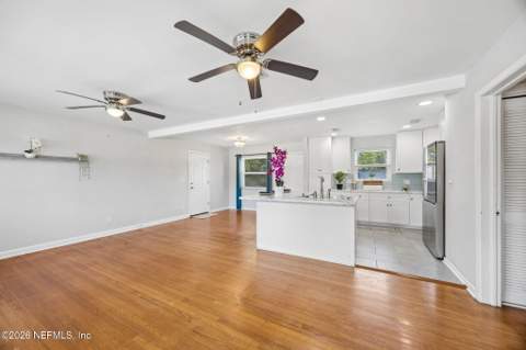 2458 Provost Court, Jacksonville FL - photo 7 of 34