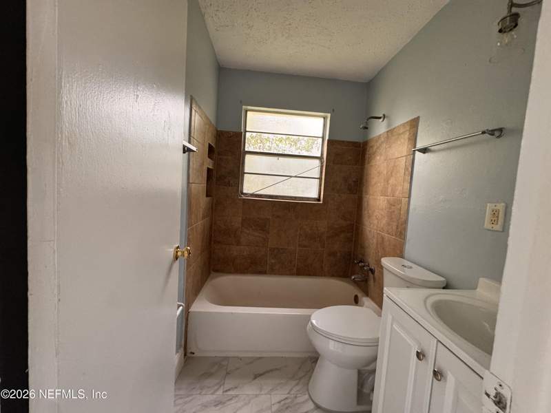 4 bedroom Single Family Residence at 1714 Fouraker Road, Normandy Village, Jacksonville — photo 2
