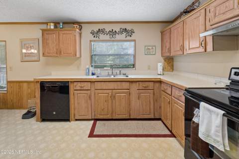 6863 Deer Springs Road, Keystone Heights FL - photo 13 of 49