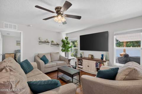 6983 Loris Lane, Jacksonville FL - photo 19 of 57