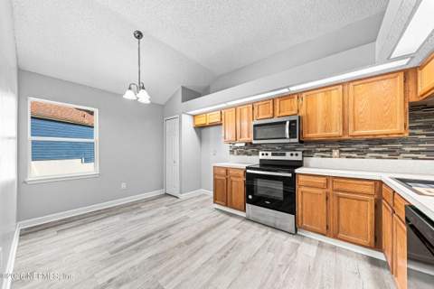 1215 Radis Place, Jacksonville FL - photo 9 of 25