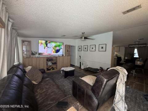 15461 Dewanna Road, Jacksonville FL - photo 7 of 16