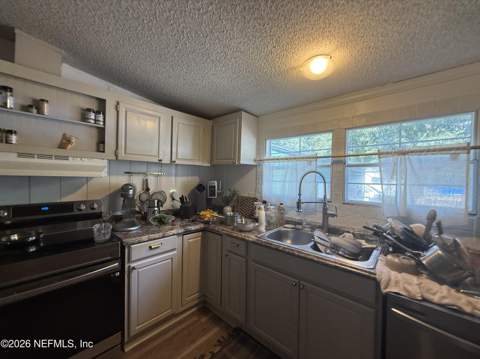 15461 Dewanna Road, Jacksonville FL - photo 10 of 16