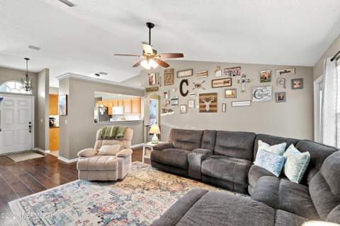 2959 Majestic Oaks Lane, Green Cove Springs FL - photo 10 of 32