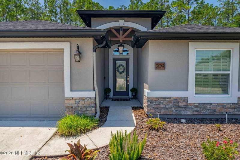 4 bedroom Single Family Residence at 209 E New England Drive, Country Walk, Elkton — photo 3