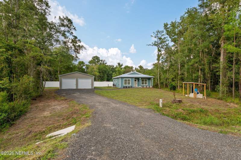 3 bedroom Single Family Residence at 8130 County Road 13, Hastings, Hastings — photo 3