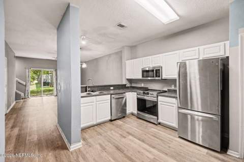 4763 Playpen Drive, Jacksonville FL - photo 11 of 28