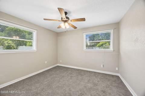 7904 Cezanne Drive, Jacksonville FL - photo 24 of 33