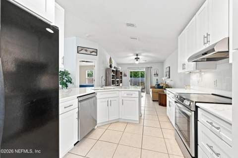 12527 Ash Harbor Drive, Jacksonville FL - photo 11 of 33