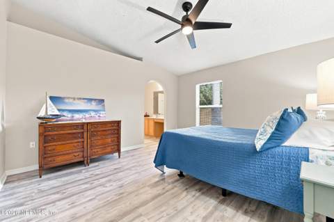 12527 Ash Harbor Drive, Jacksonville FL - photo 16 of 33