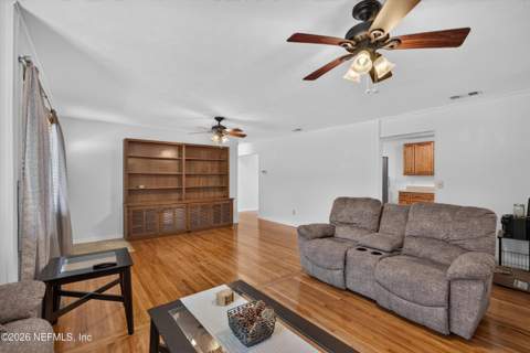 1847 Grove Park Drive, Orange Park FL - photo 14 of 36