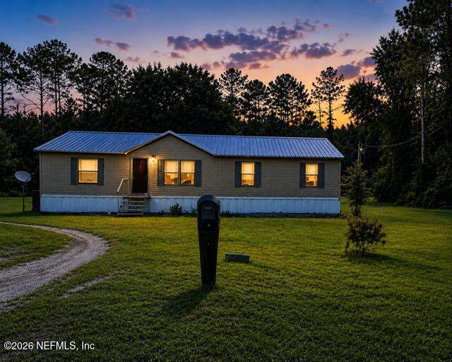 3 bedroom Mobile Home at 318 Lakeshore Drive, Paradise Lakes, Georgetown — photo 3