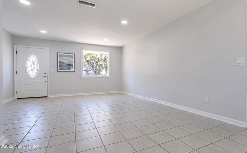 3 bedroom Single Family Residence at 1283 Nantucket Avenue, Oak Harbor, Jacksonville — photo 4