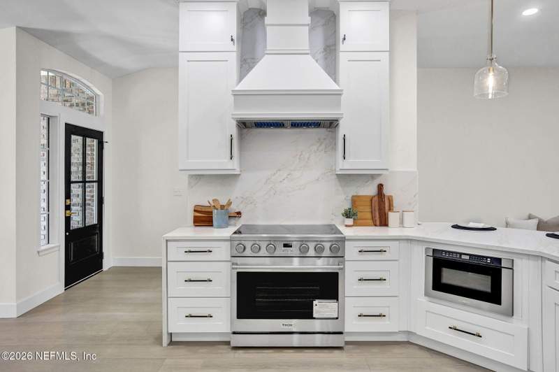 5 bedroom Single Family Residence at 12166 Hidden Hills Drive, Hidden Hills, Jacksonville — photo 5