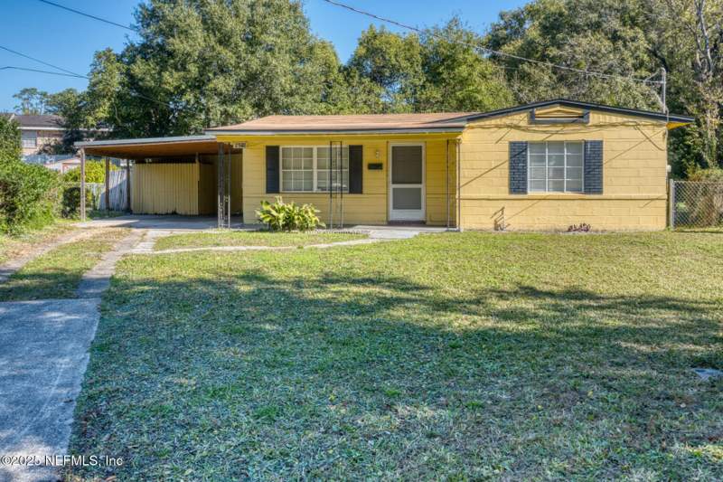 3 bedroom Single Family Residence at 2561 Nicholas Circle, Nicholas Court, Jacksonville — photo 2