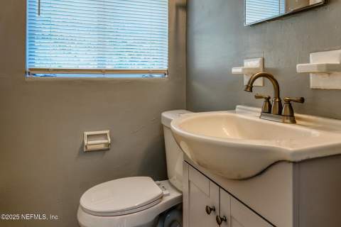 2561 Nicholas Circle, Jacksonville FL - photo 20 of 37