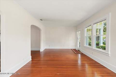 1296 Talbot Avenue, Jacksonville FL - photo 7 of 28