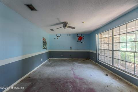 3057 Shady Drive, Jacksonville FL - photo 9 of 37